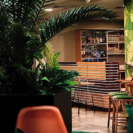 Park Sosto Hotel Mestecǎneşti